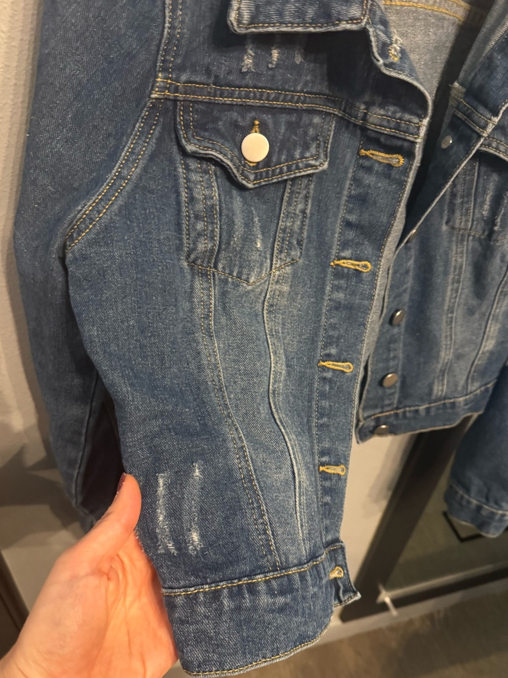 Vintage Distressed Cropped Cute Denim Jacket ♥️ - Picture 5 of 15